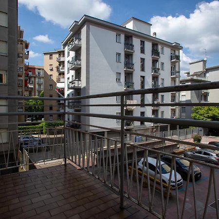 Ilaria House Apartment Комо Екстериор снимка