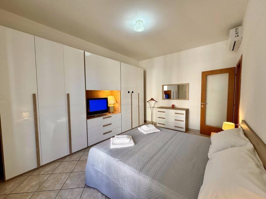 Ilaria House Apartment Комо Екстериор снимка