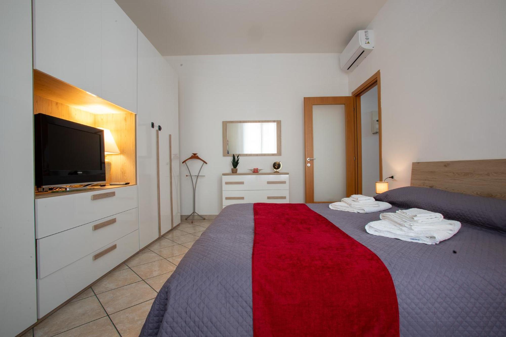 Ilaria House Apartment Комо Екстериор снимка